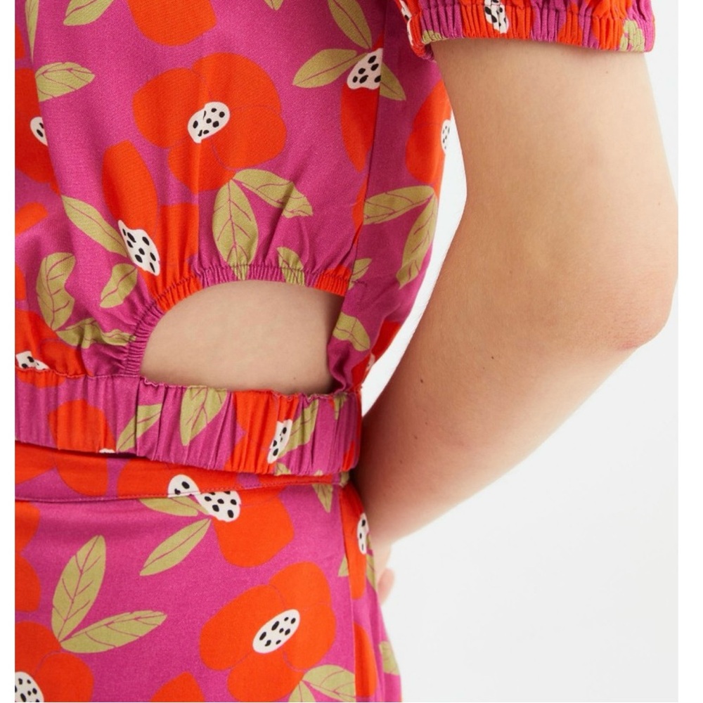 Floral Red Women's Pantsuit - Picture 6 of 8